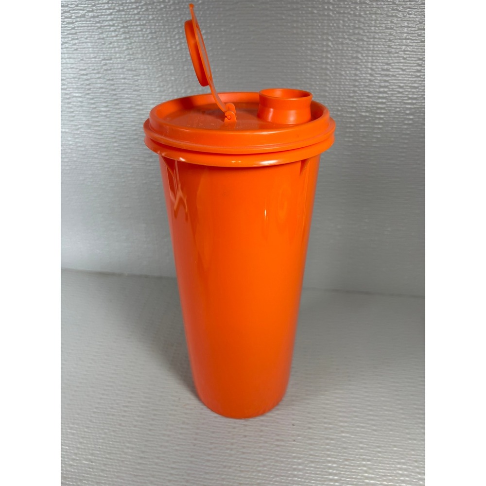 Vintage Tupperware Orange Quick Shake Shaker 262-14 with Strainer Lid 603-1